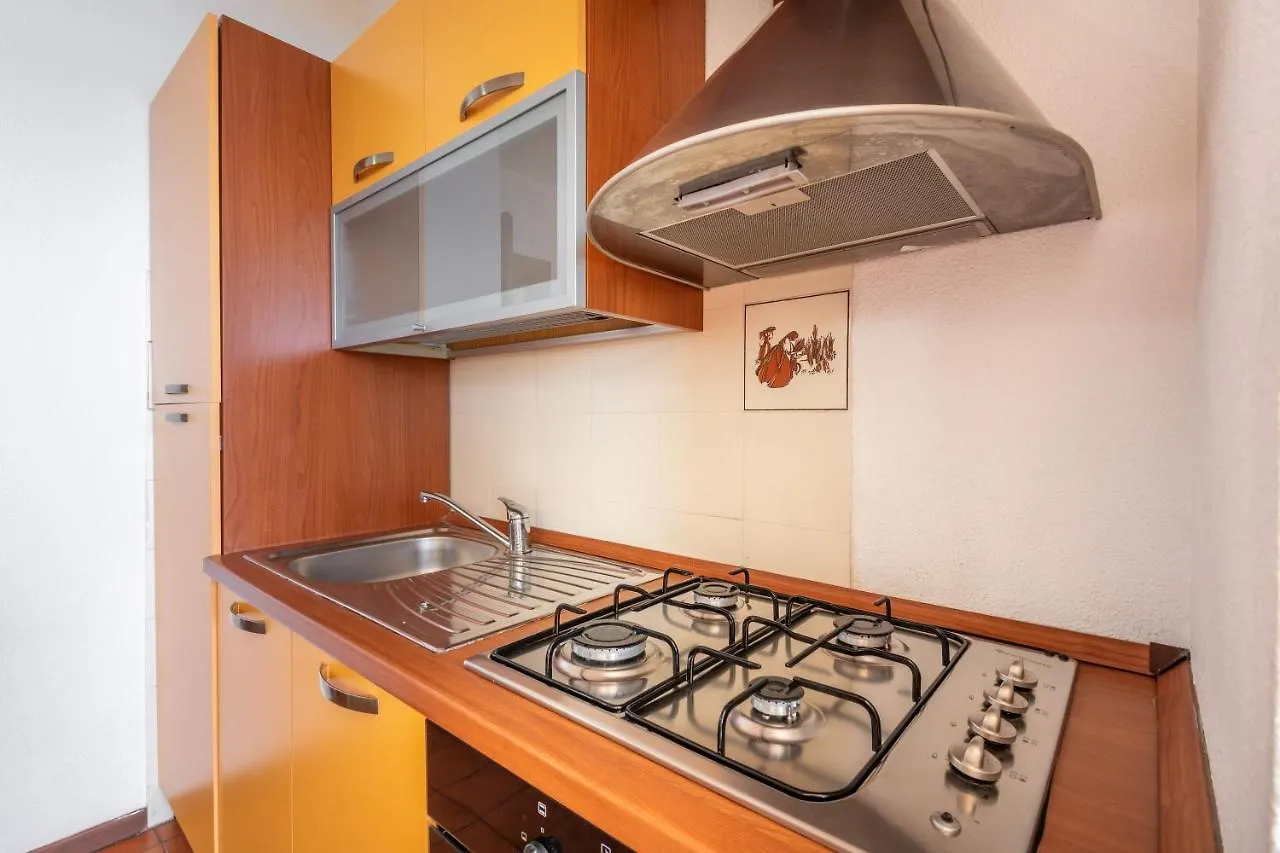 Accu Is Prezzus C Fronte Mare Διαμέρισμα Villasimius